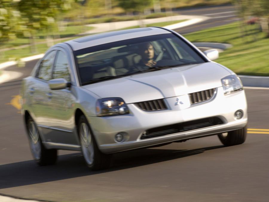  Mitsubishi Galant 2003 года  (фото 15 из 15)